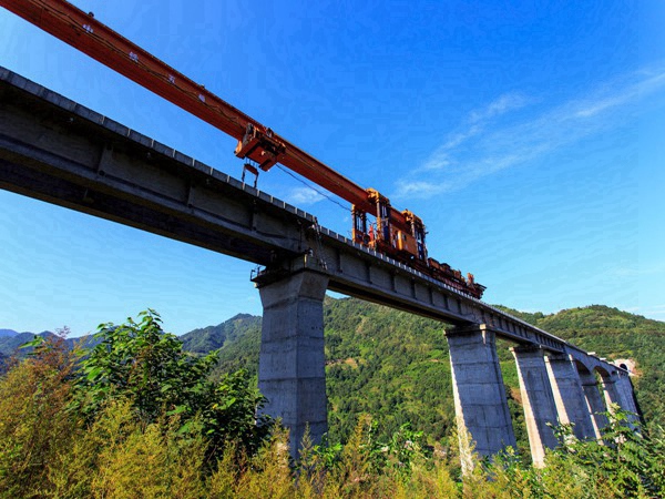 江蘇架橋機(jī)700T