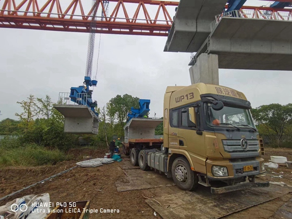 河南開封節(jié)段拼架橋機(jī)租賃架橋機(jī)作業(yè)的控制要點(diǎn)